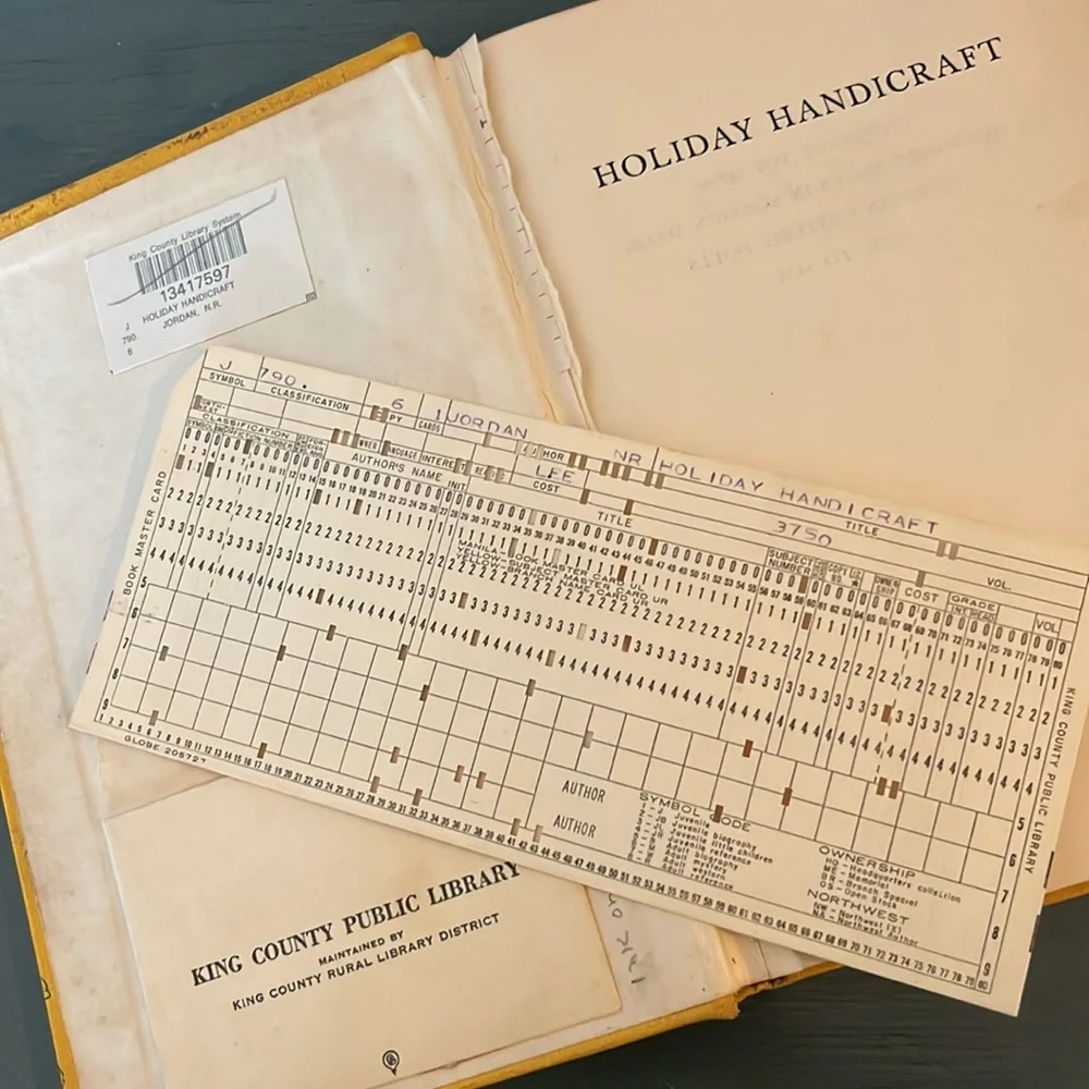 Holiday handicraft by Jordan, Nina R. (Nina Ralston)1938 Vintage EUC Hardcover